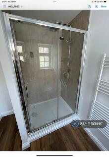 Flat 1 Shower