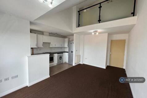 Lounge / Kitchen