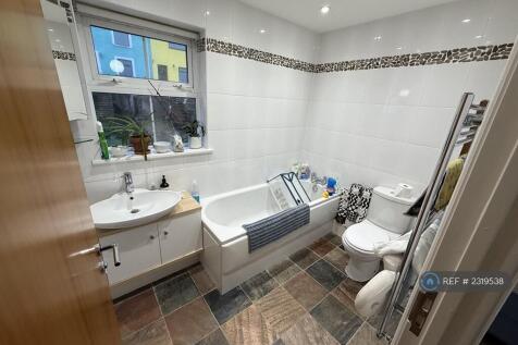 Ensuite 2