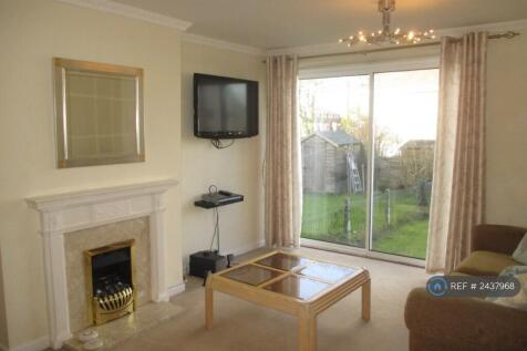Living Room Onto Back Garden