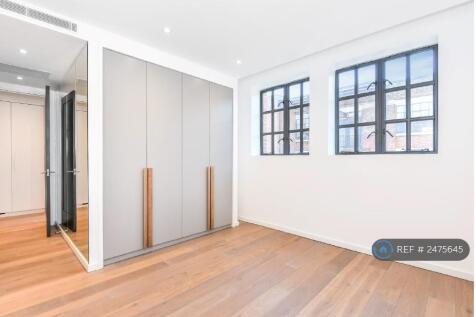 First Bedroom i