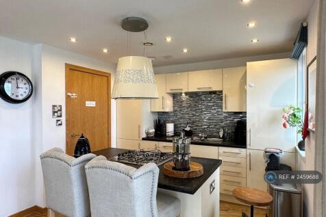 Breafast And Kitchen Area 