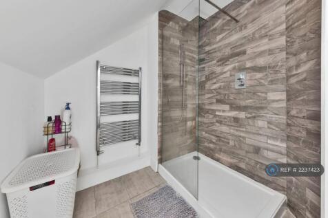 Master Ensuite