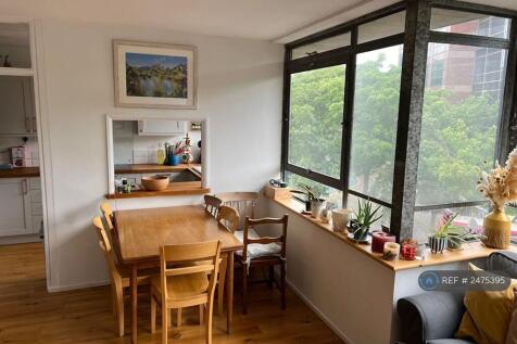 Living / Dining With Table And Chairs