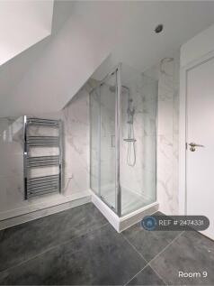 Room 9 En-Suite_private Bathroom