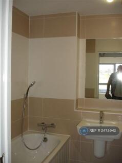 Bathroom (Left)