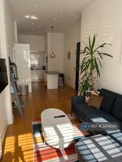 Living Room Into Kitchen