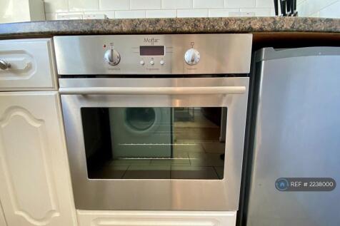 Gas Hob And Oven.