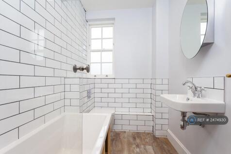 Main Bath Room