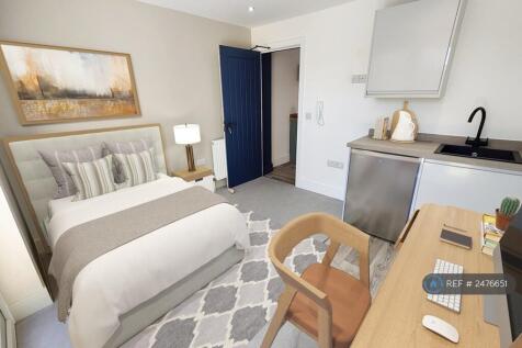 R3 - Ensuite, Kitchenette, Patio -Virtually Staged