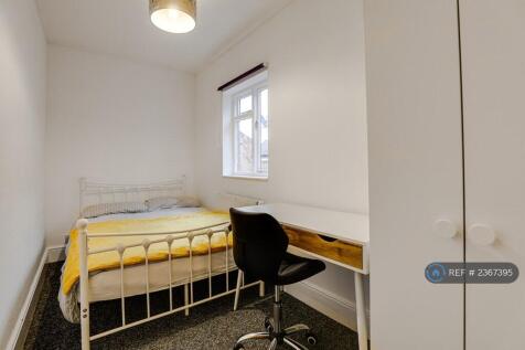 Bedroom 4 - Double