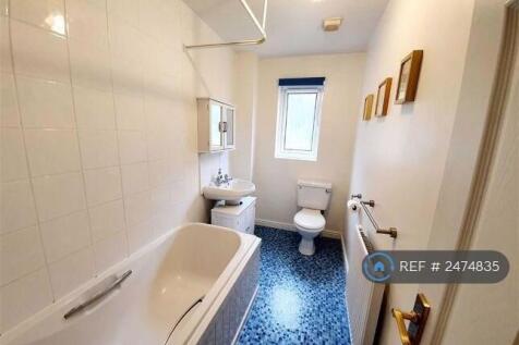 Upstairs Bath/Shower Room