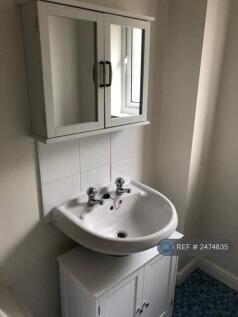 Upstairs Bath/Shower Room