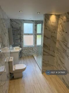 Ensuite Bathroom 