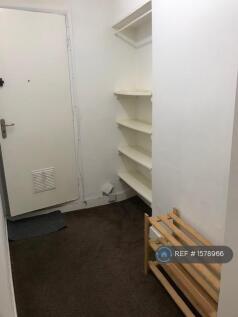 Shoe Rack/Coat Hanging