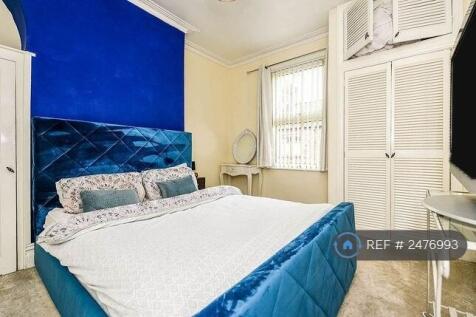 2nd Bedroom