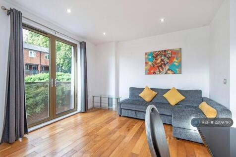 Open Plan Living Room And Kitchen 