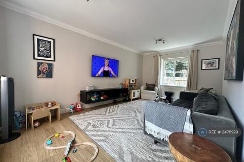 2nd Living Room