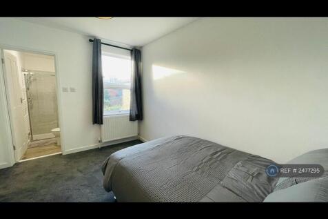 Bedroom 3 - Ensuite Double Room