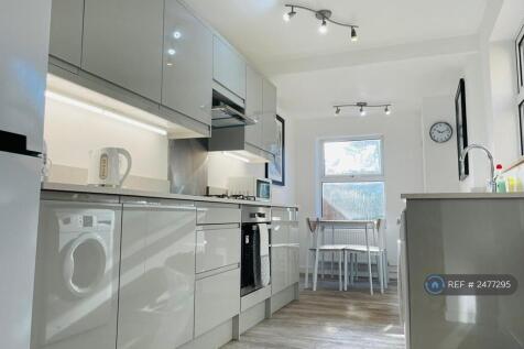 Shared Kitchen/Diner