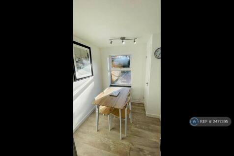 Shared Kitchen/Diner