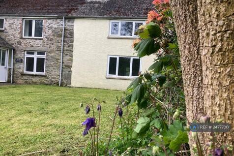 Hazel Cottage From It¿s Garden