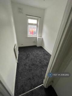 Single Bedroom r