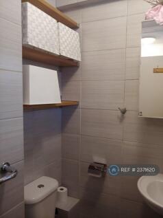 Bathroom Shelves