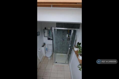 En Suite Bathroom