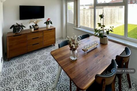 Dining / Sun Room