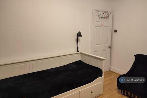 Trundle Bed &amp; 2 Bed Sofa