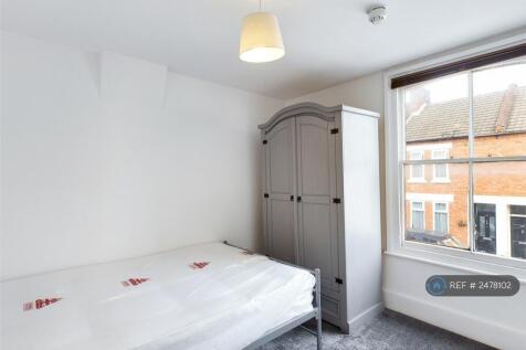 Room b
