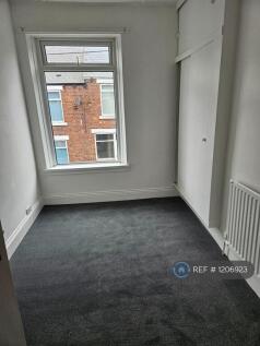 Second Double Bedroom With Built In Cupboards 