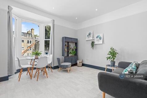 Open Plan Kitchen/Living Area