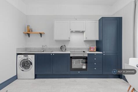 Open Plan Kitchen/Living Area