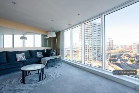 Living Room Breathtaking Views Of Canary Wharf 