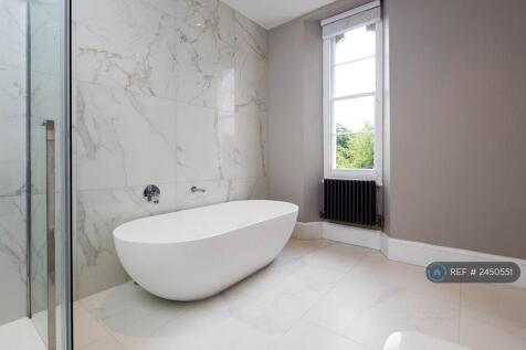 Main Bedroom Ensuite Bathroom 2