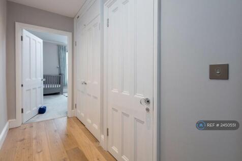 Separate Utility Room And Guest Toilet