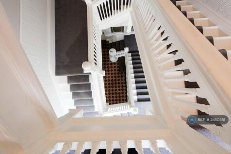 Building Staircase 