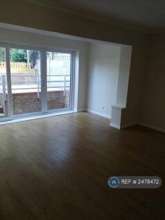 Spacious Living/Dining Area