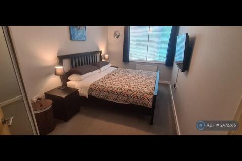 Master Bedroom Superking Bed