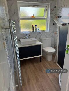 Family Bathroom (Shower Only)