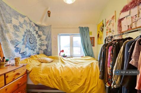 Box Bedroom