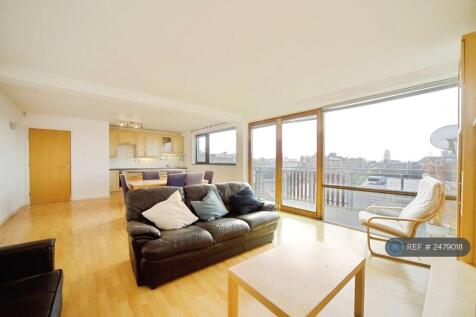 Lounge Kitchen
