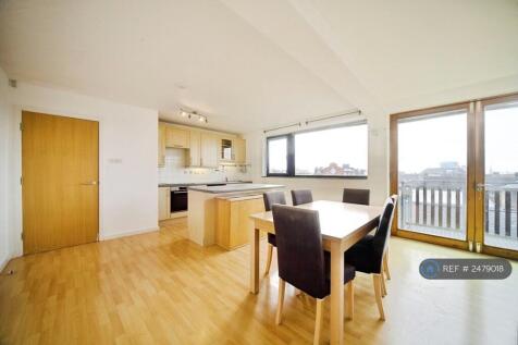 Lounge Kitchen