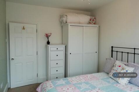 Bed 2 (Double)