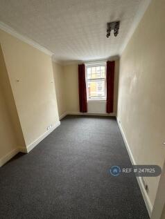 Bedroom 4/Living