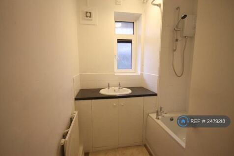Share Shower/Bathroom