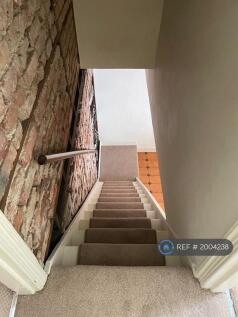 New - Stair Carpet Runner And Rods 2