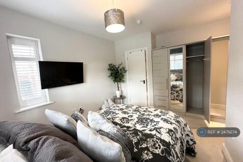 Ensuite Room 5